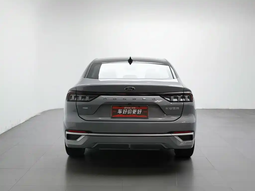 Фото 4 - Ford Mondeo