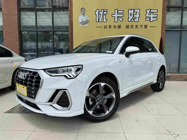 Audi Q3 2022 35 TFSI Fashion Dynamic — фото 1