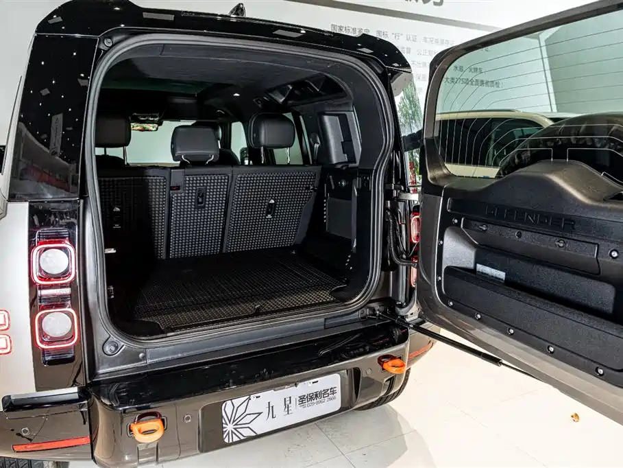 Land Rover Defender 2024 2025 110 3.0T P400 X