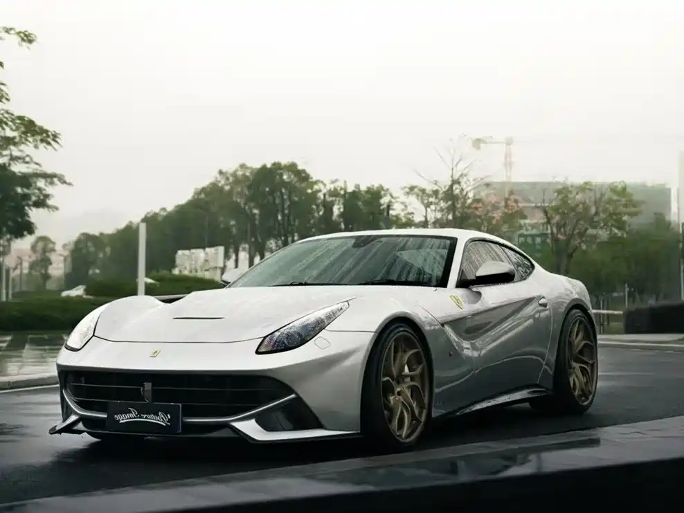 Ferrari F12berlinetta 2013 6.3L Standard