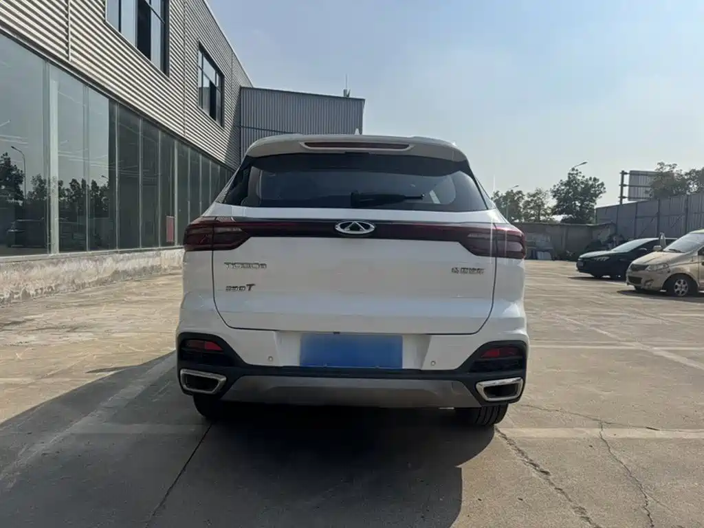 Фото 8 - Chery Tiggo 8