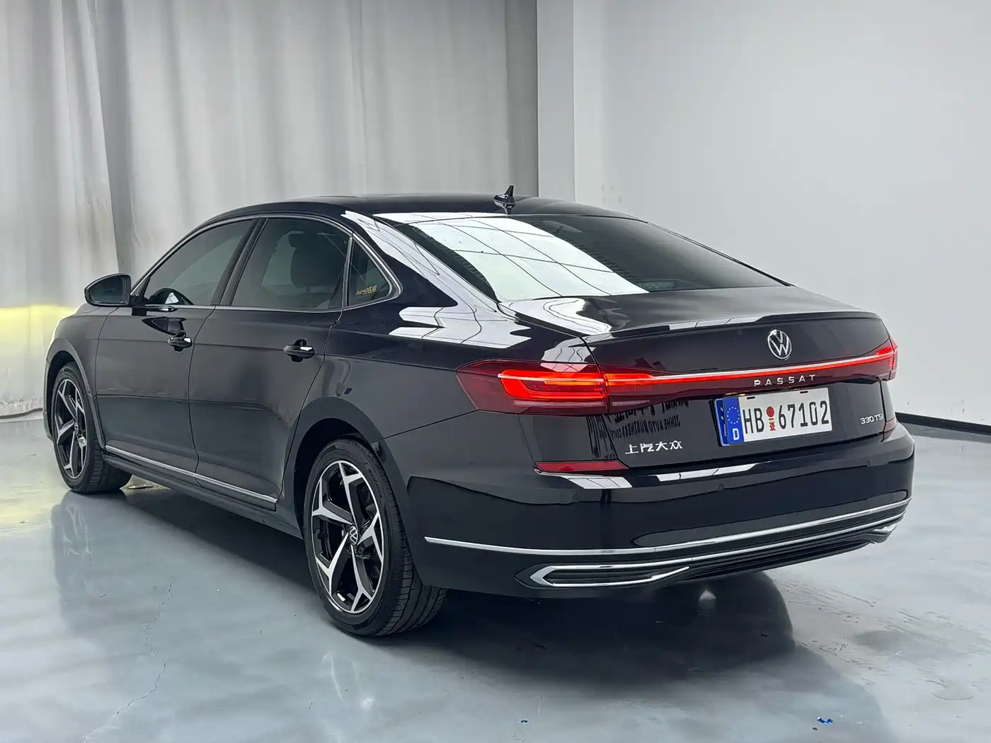 Volkswagen Passat 2024 330TSI Starlight Elite Edition фото 2
