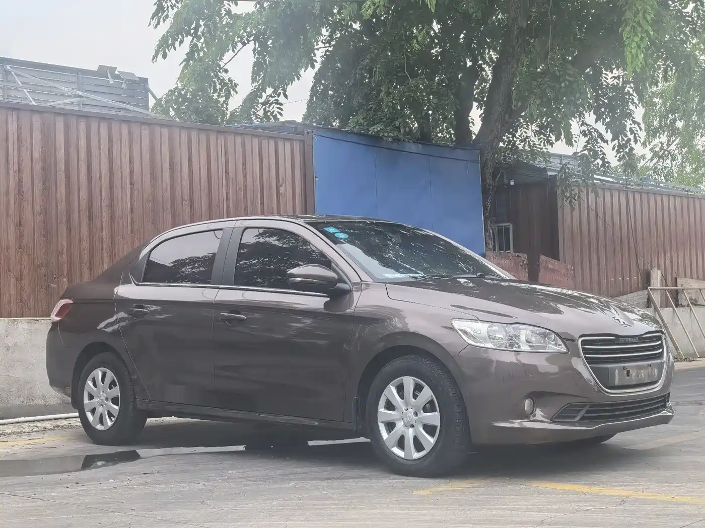 Peugeot 301 2014 1.6L Manual Comfort Edition фото 3