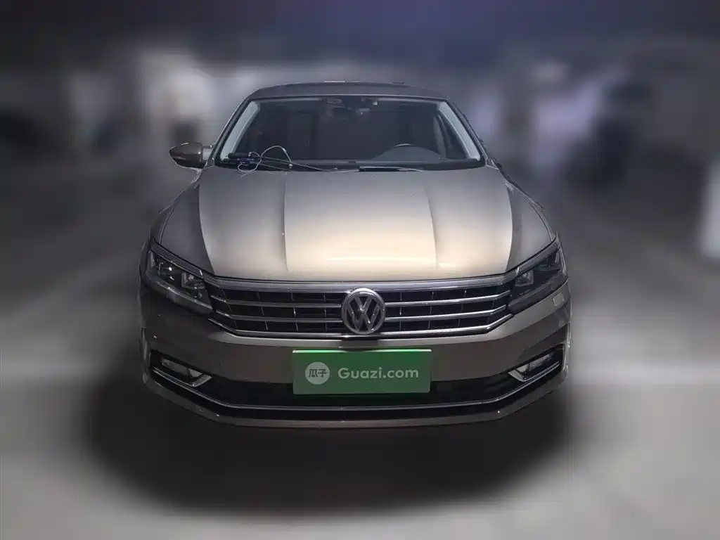 Volkswagen Passat 2016 330TSI DSG Executive Edition фото 3