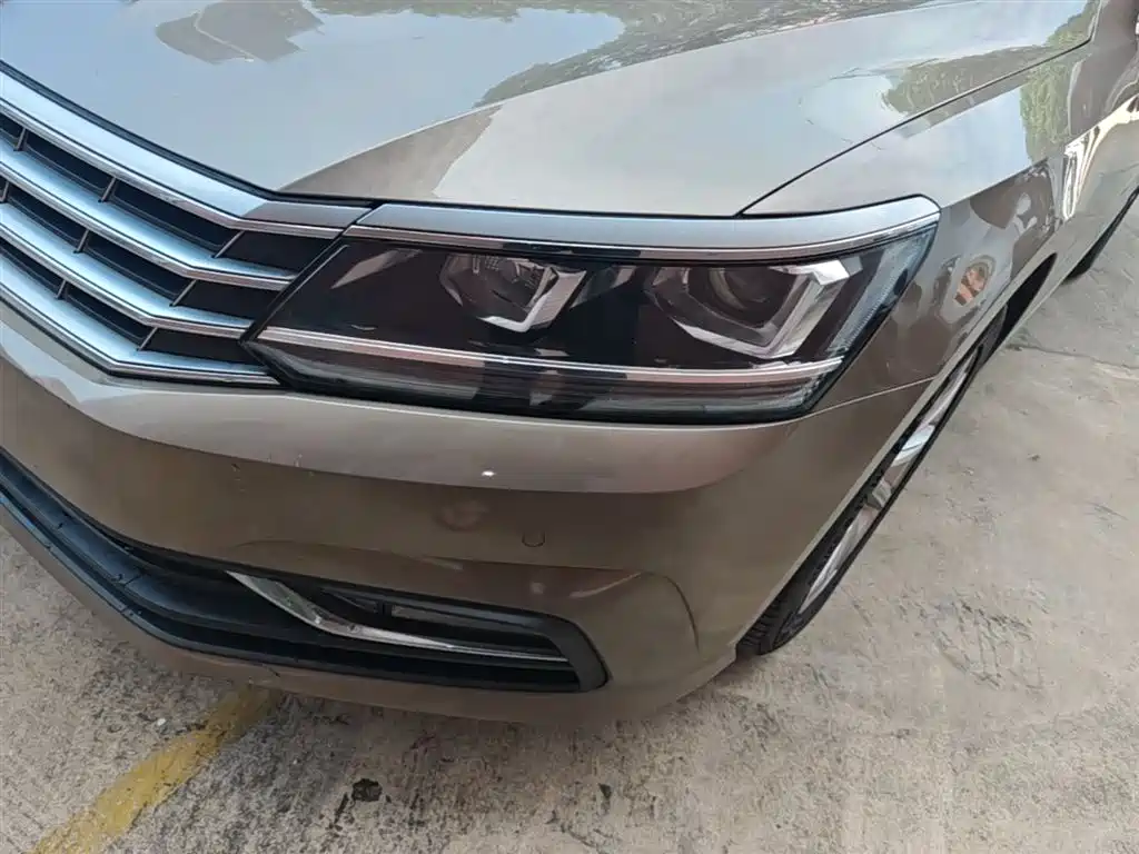 Volkswagen Passat 2017 330TSI DSG Prestige фото 24