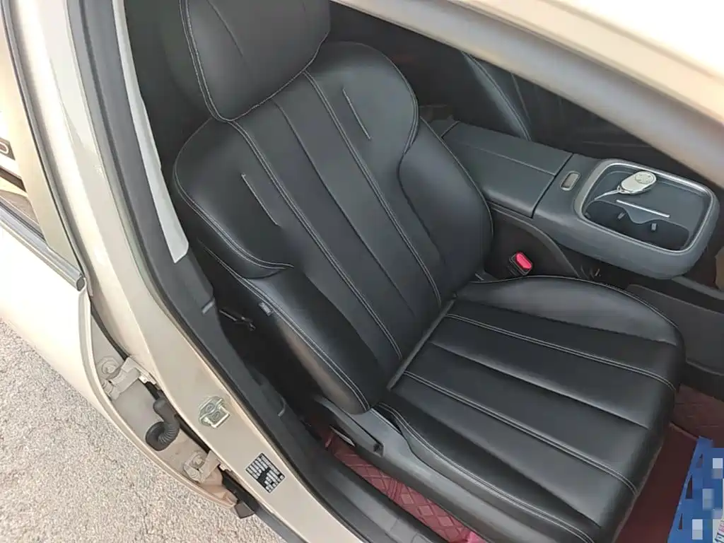Aion UT 2025 2025 Model 330 Starlight Edition