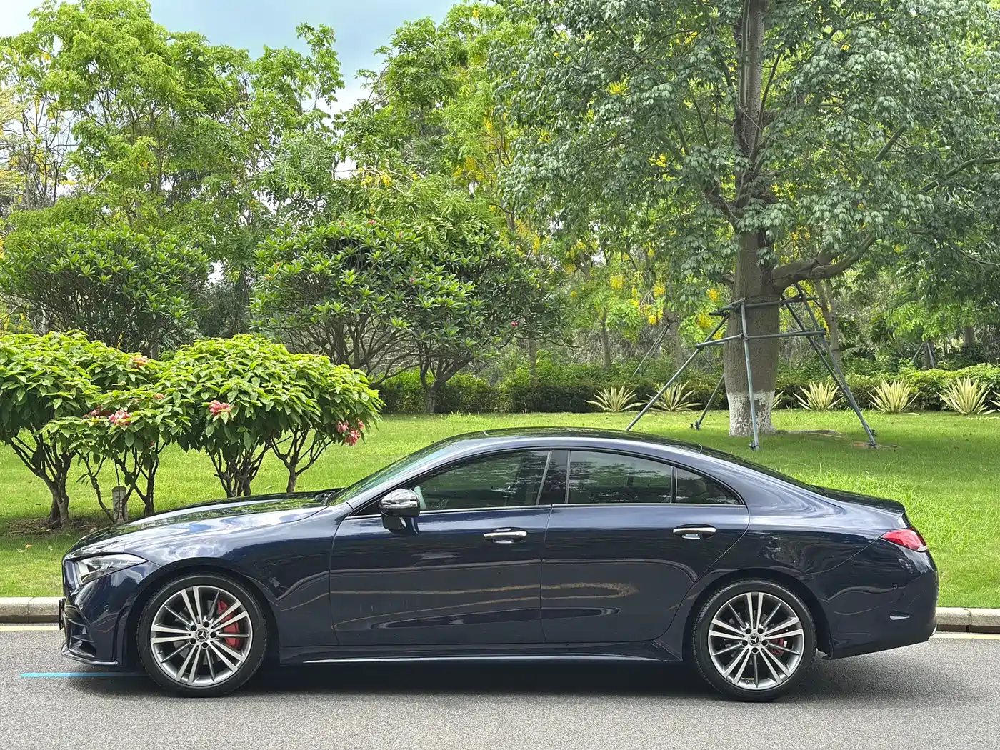MERCEDES-BENZ CLS