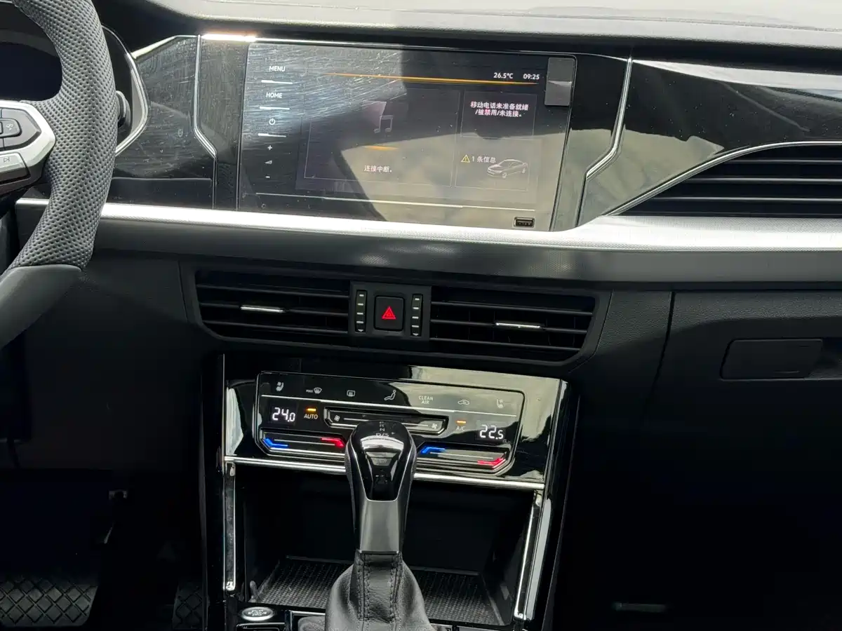 Volkswagen Passat 2024 380TSI Starlight Dragon Glory Edition фото 15