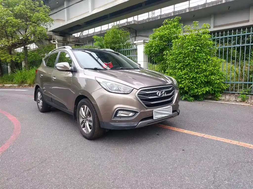 Hyundai Beijing Hyundai ix35 2013 2.0L Automatic 2WD Leading GLX China V фото 4