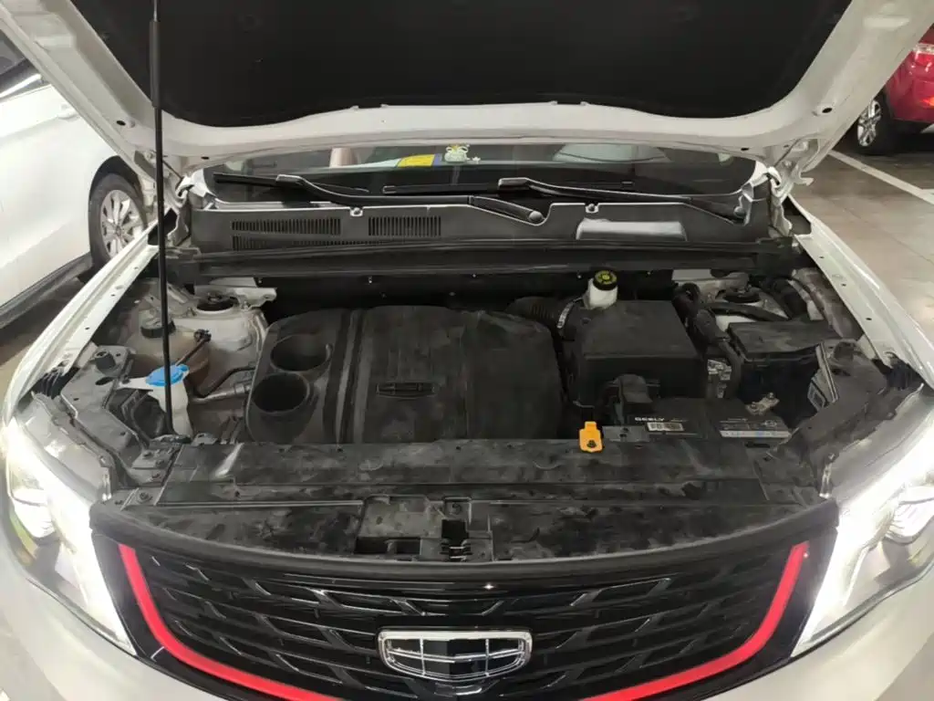 Фото 20 - Geely Boyue