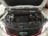 Фото 20 - Geely Atlas