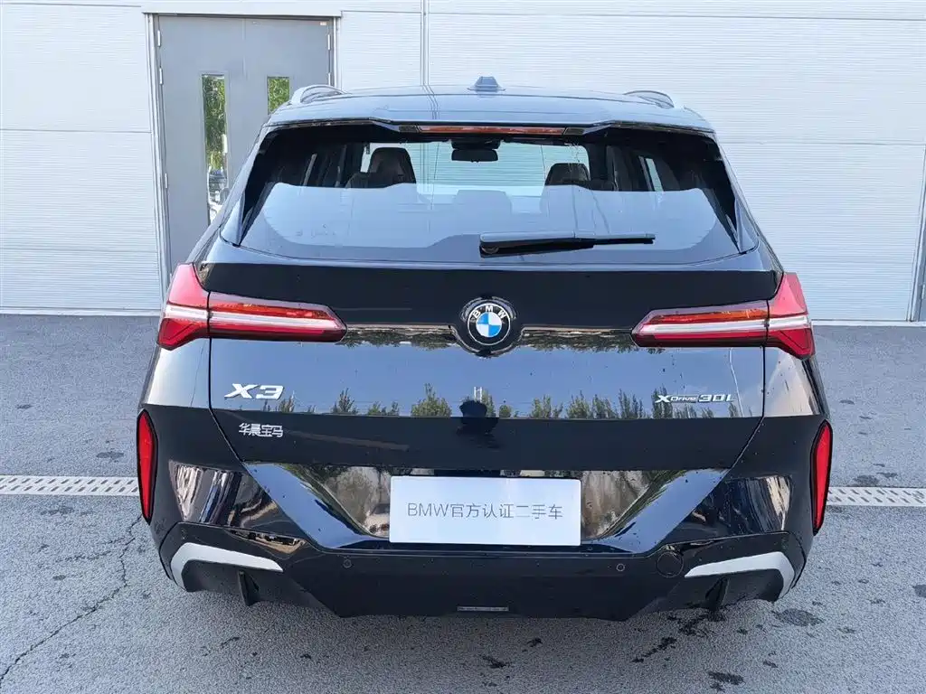 BMW X3 2025 xDrive30L Leading Model M Sport Black Package фото 3