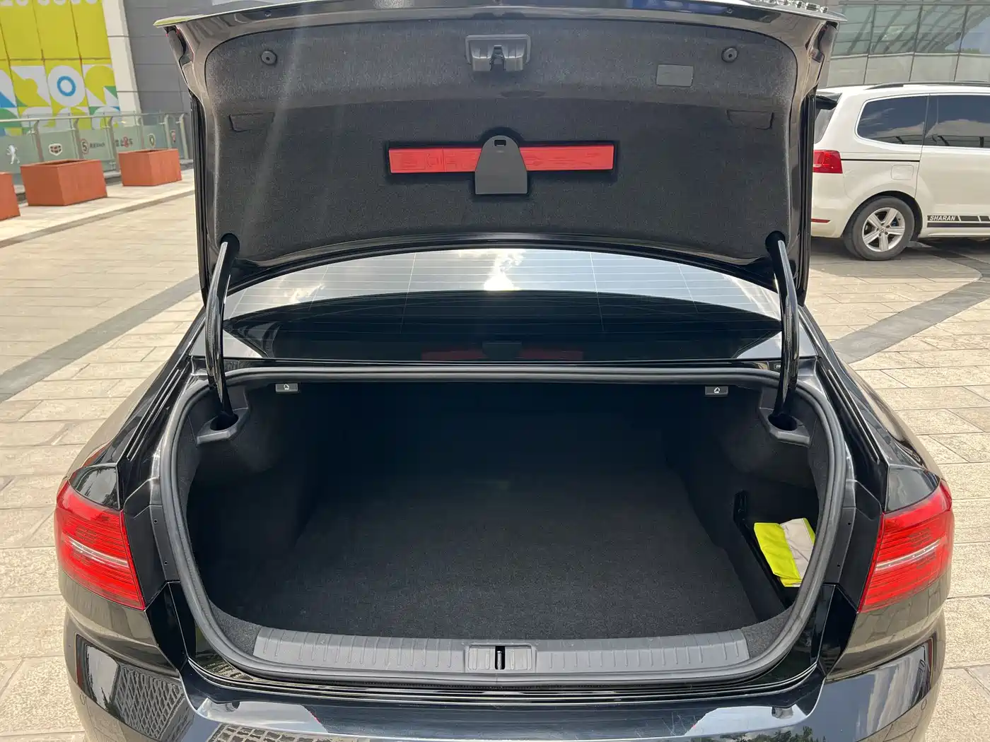 Volkswagen Magotan 2019 330TSI DSG Luxury Class China VI фото 23