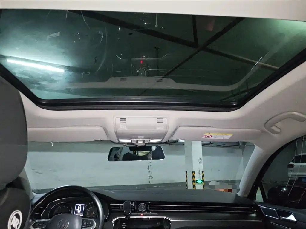Volkswagen Magotan 2020 330TSI DSG Leading фото 15