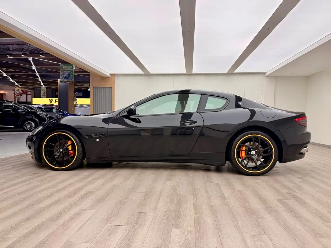 Maserati GranTurismo фото 5