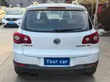 Photo 5 - Volkswagen Tiguan