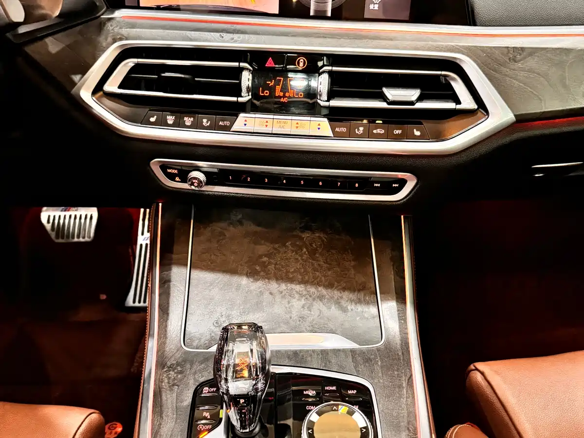 BMW X5 (Import) 2019 xDrive40i M Sport Package фото 19