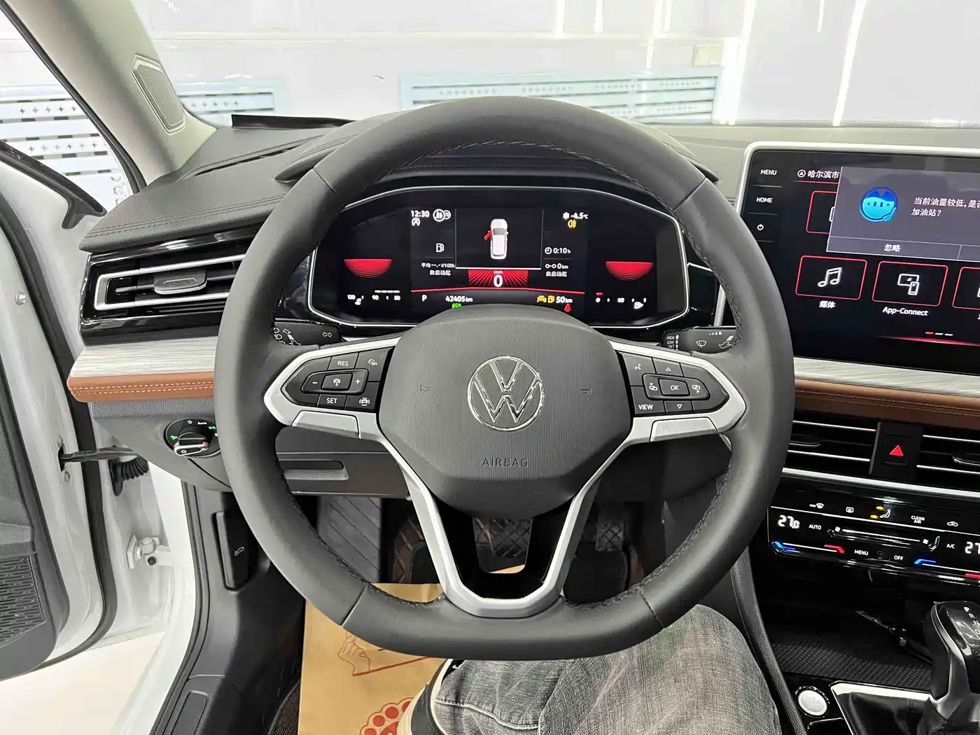 Volkswagen Sagitar 2023 280TSI DSG Surpass Plus Edition фото 11