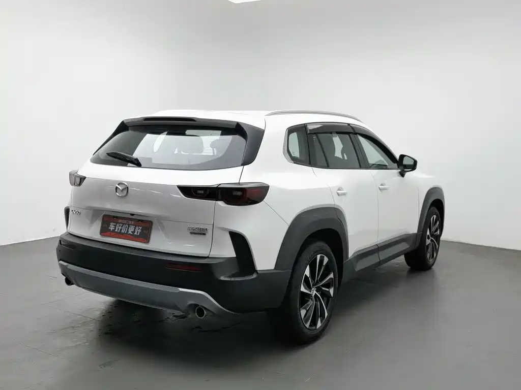 Фото 2 - Mazda CX-50
