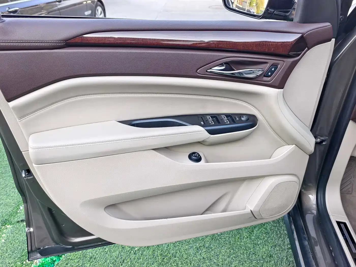 Cadillac SRX 2014 3.0L Elite Model фото 8