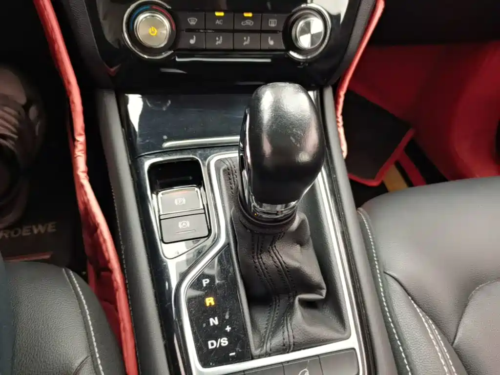 Roewe RX3 2020 2020 1.6L CVT 4G Ultra Comfort Flagship