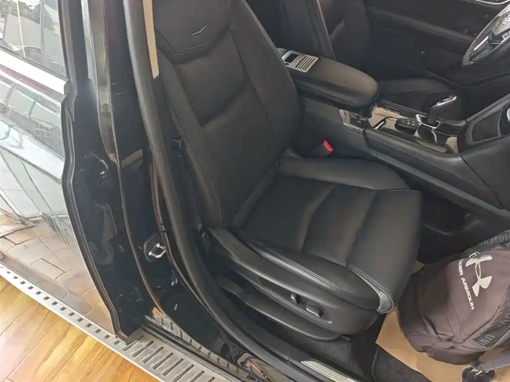 Cadillac XT5 2018 25T Luxury фото 25