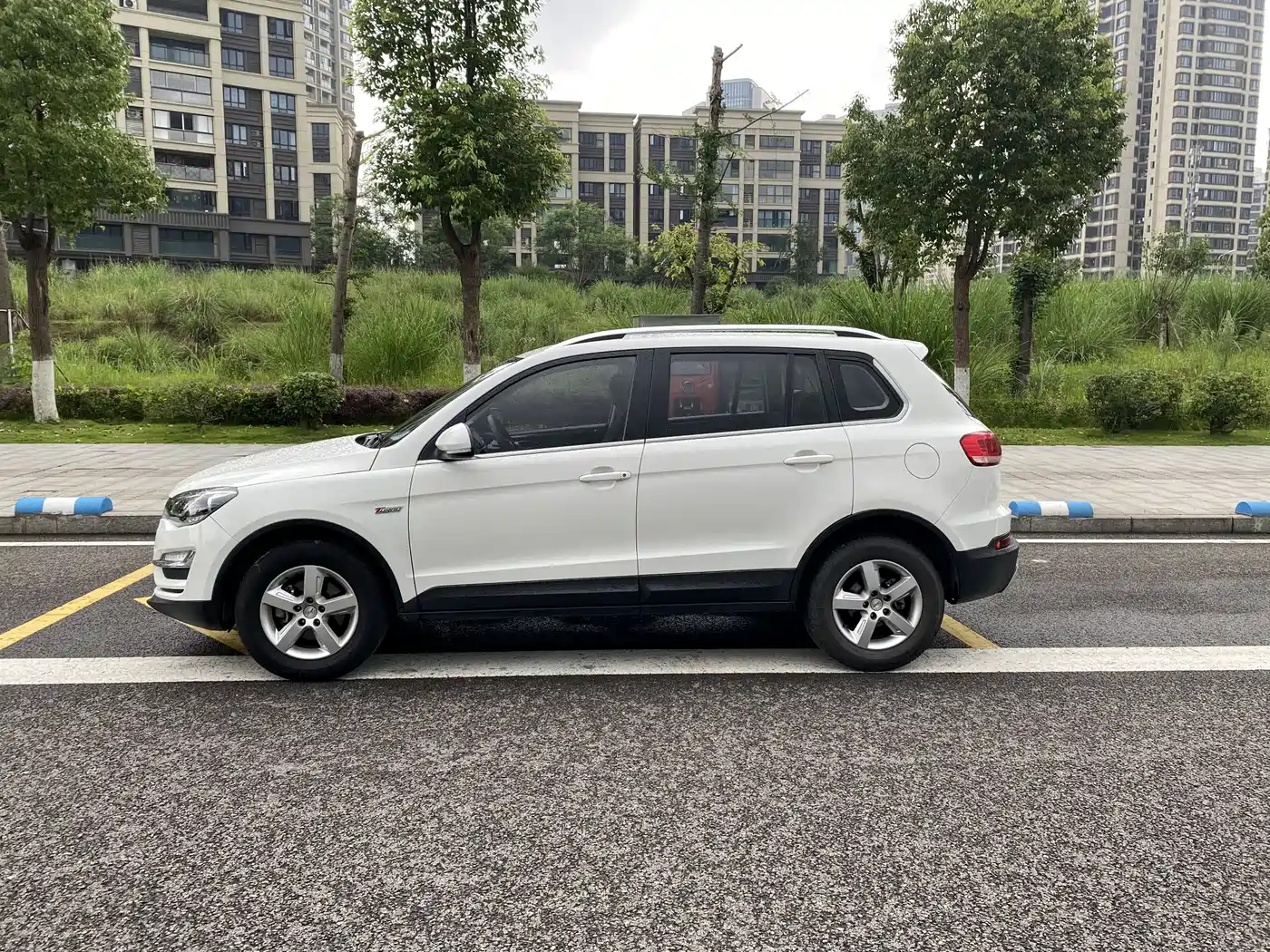 Zotye Damai X5 2015 2015 1.5T Manual Luxury (China IV)