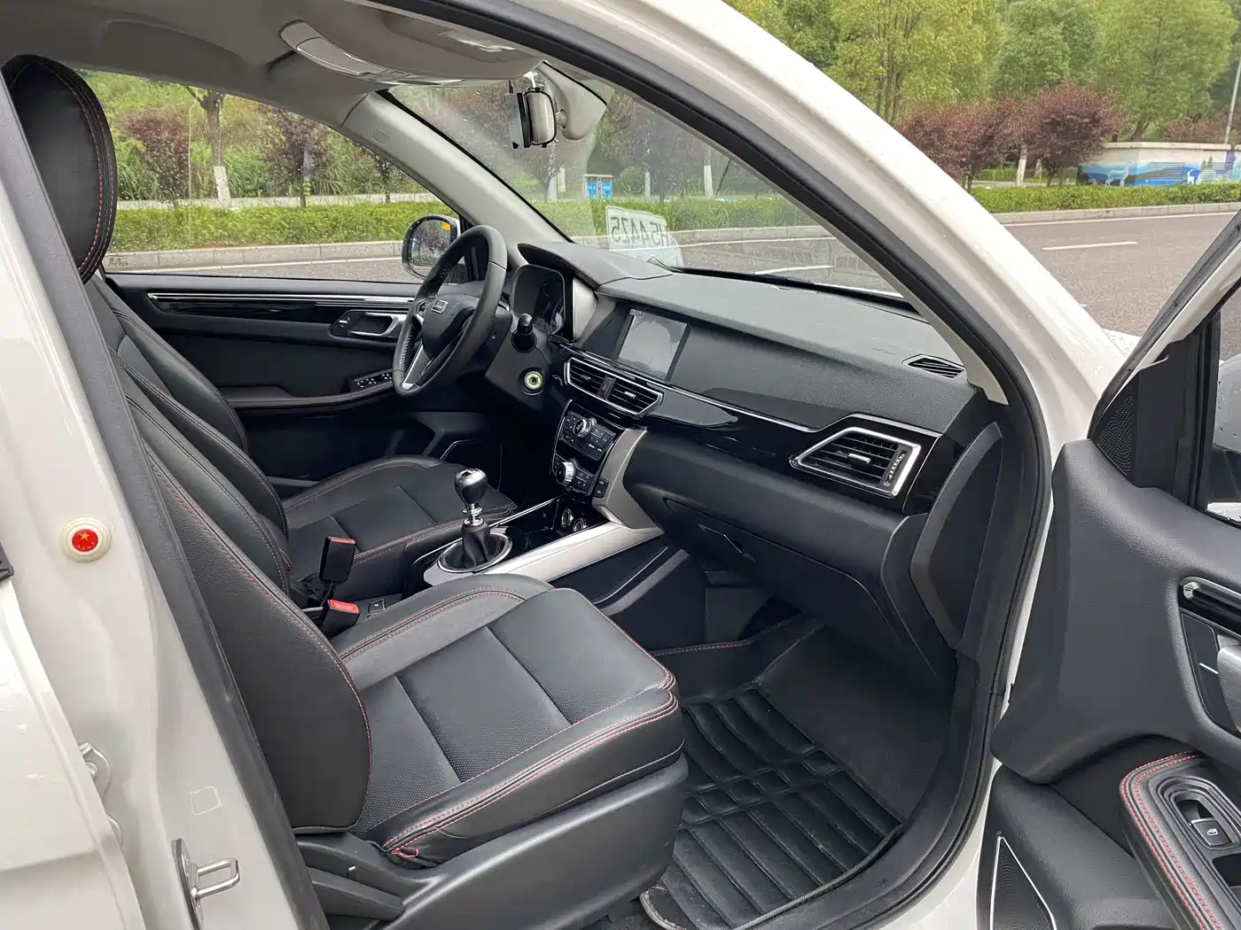 Zotye Damai X5 2015 2015 1.5T Manual Luxury (China IV)