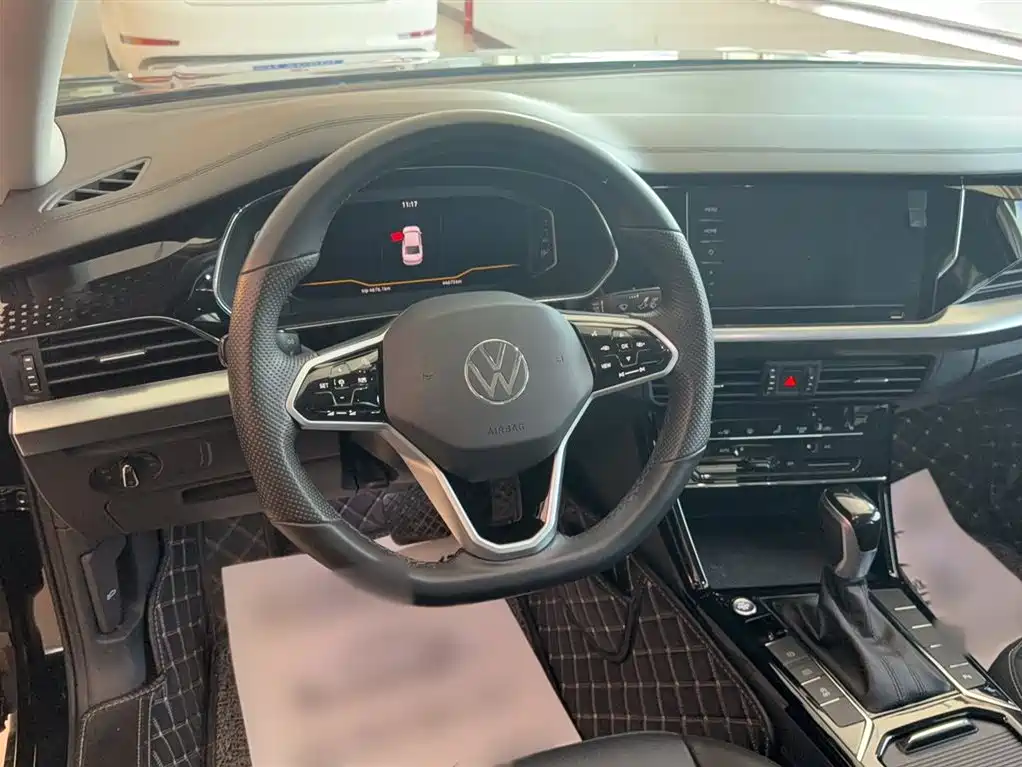 Volkswagen Passat 2023 330TSI Elite Edition фото 3