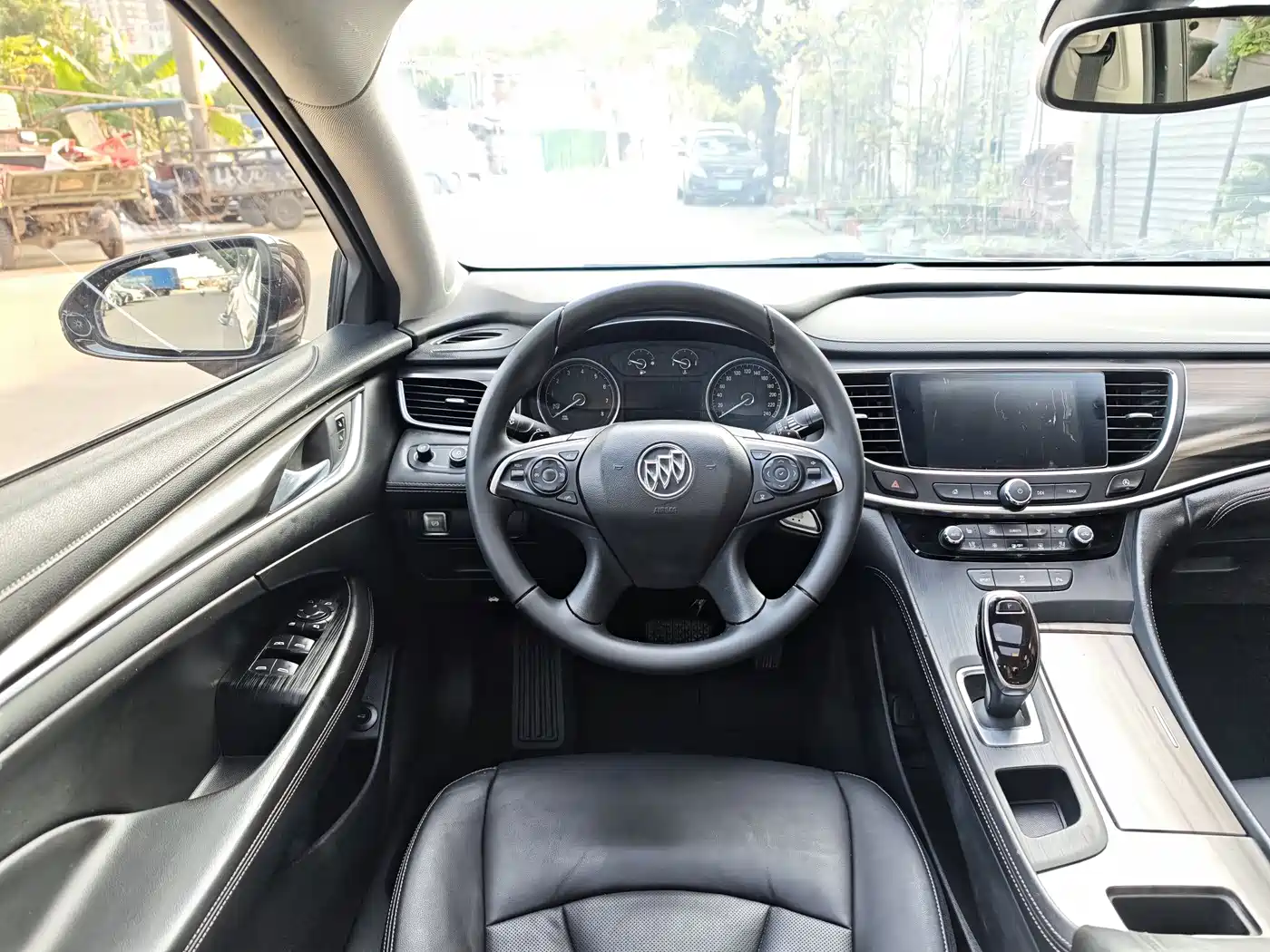 Buick LaCrosse 2018 Model 20T Elite Edition фото 8