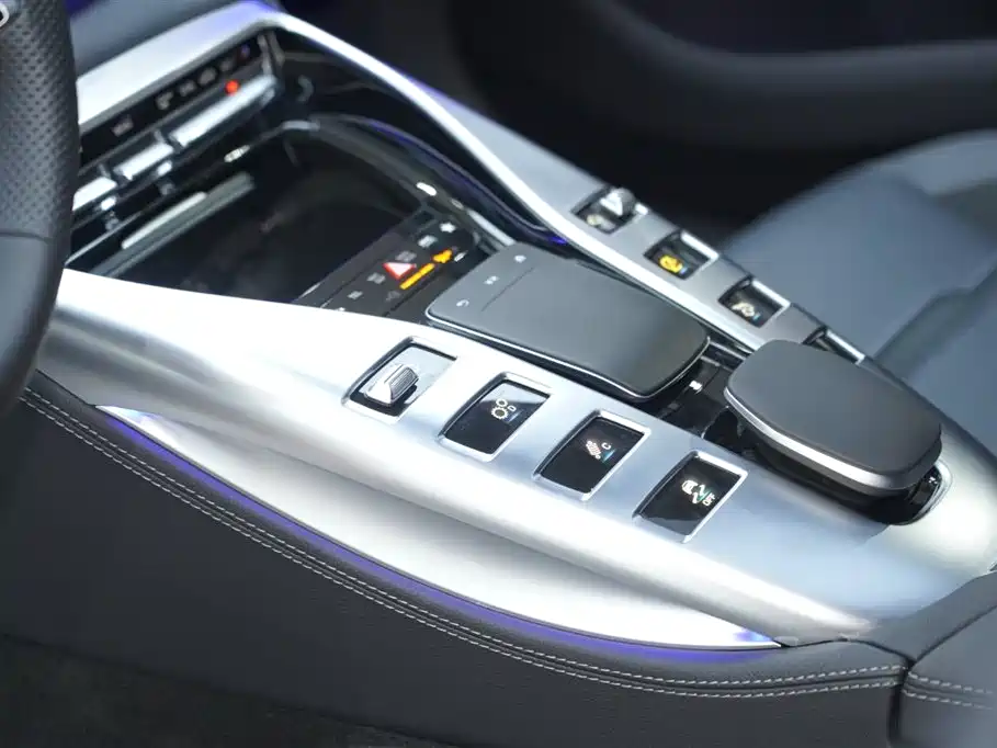 Mercedes-Benz AMG GT 2025 AMG GT 50 4-Door Coupe China Special Edition фото 23