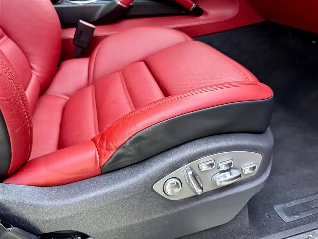 Porsche Cayenne 2015 Cayenne Turbo 4.8T фото 20