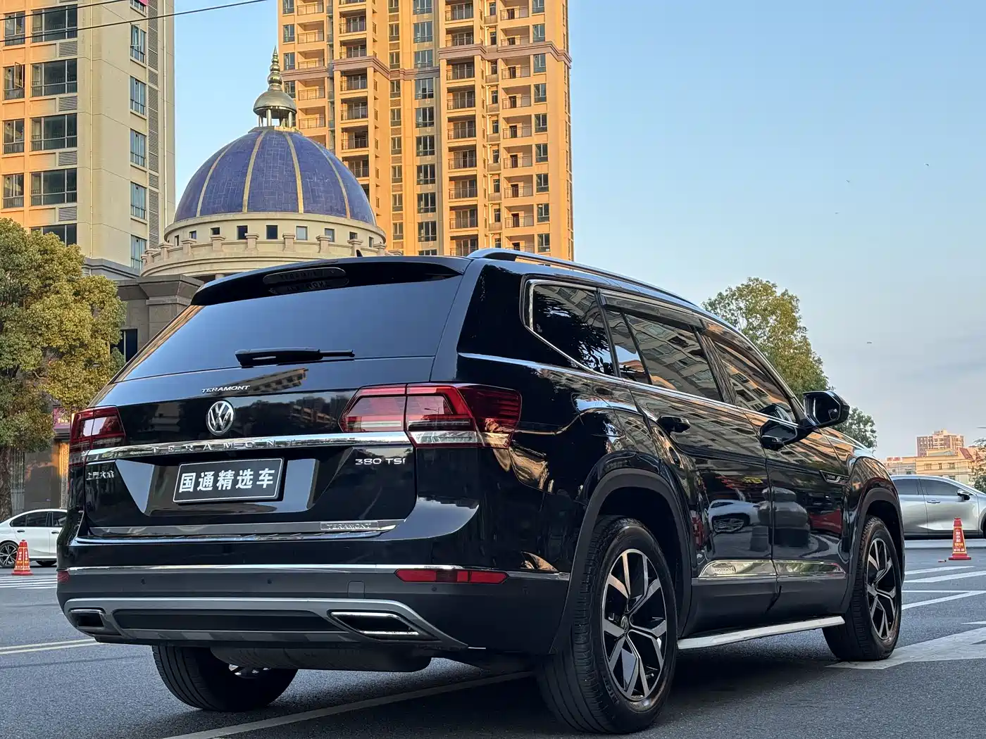 Volkswagen Teramont 2020 380TSI 4WD Luxury Edition China VI фото 6