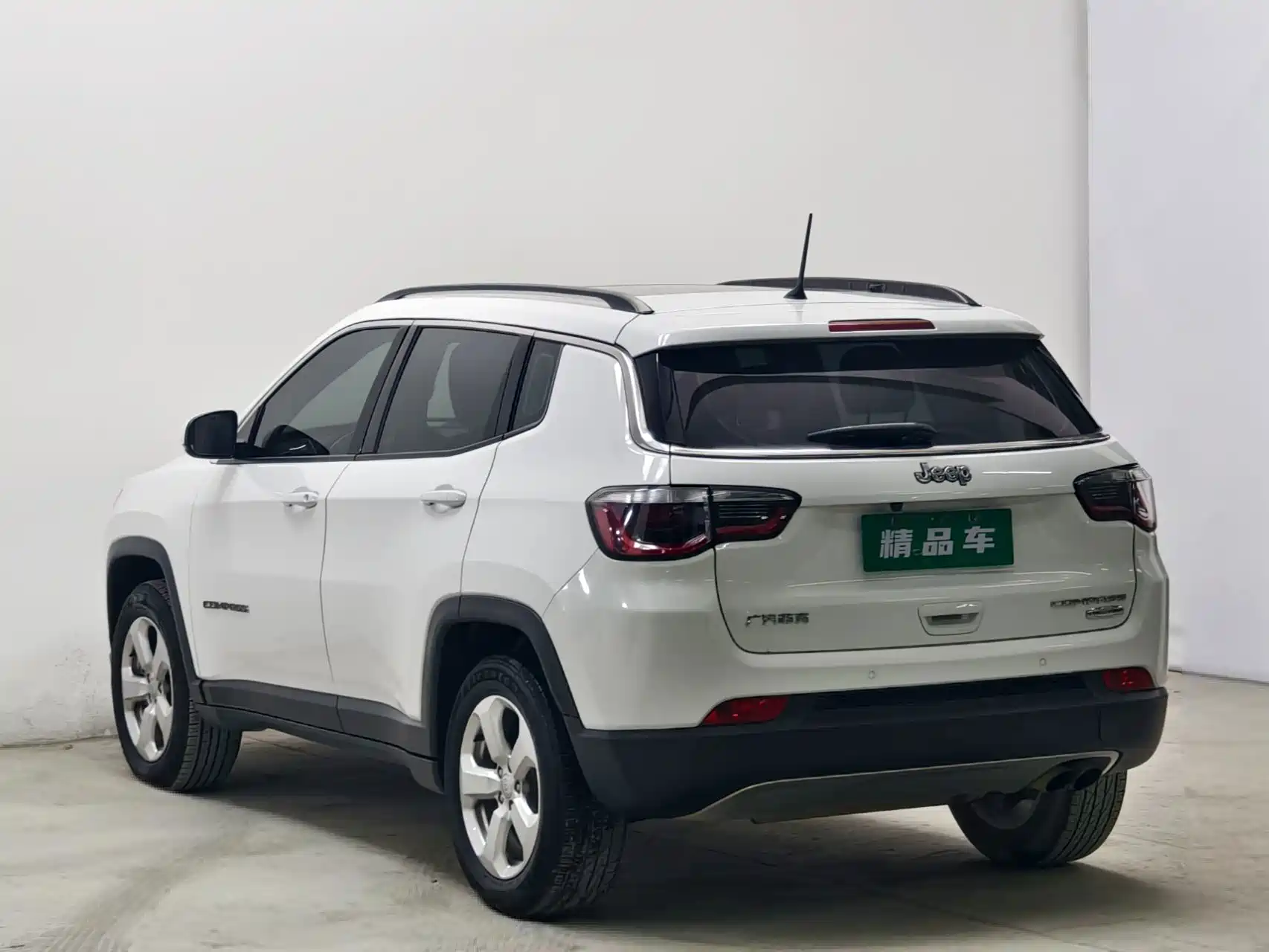 Фото 6 - Jeep Compass