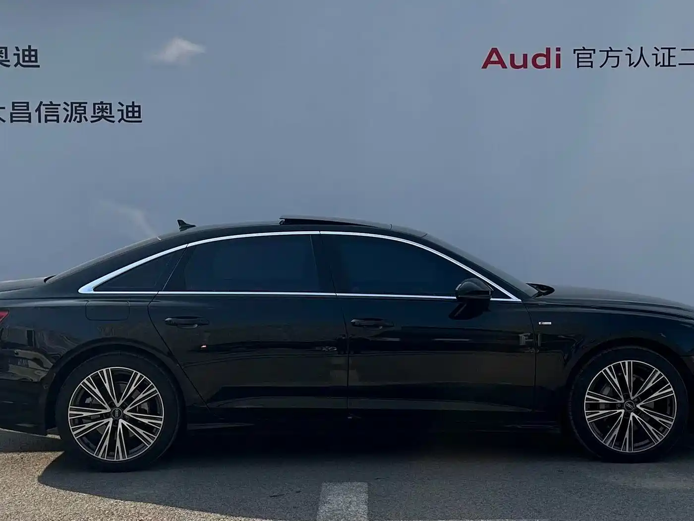 Фото 4 - Audi A6L