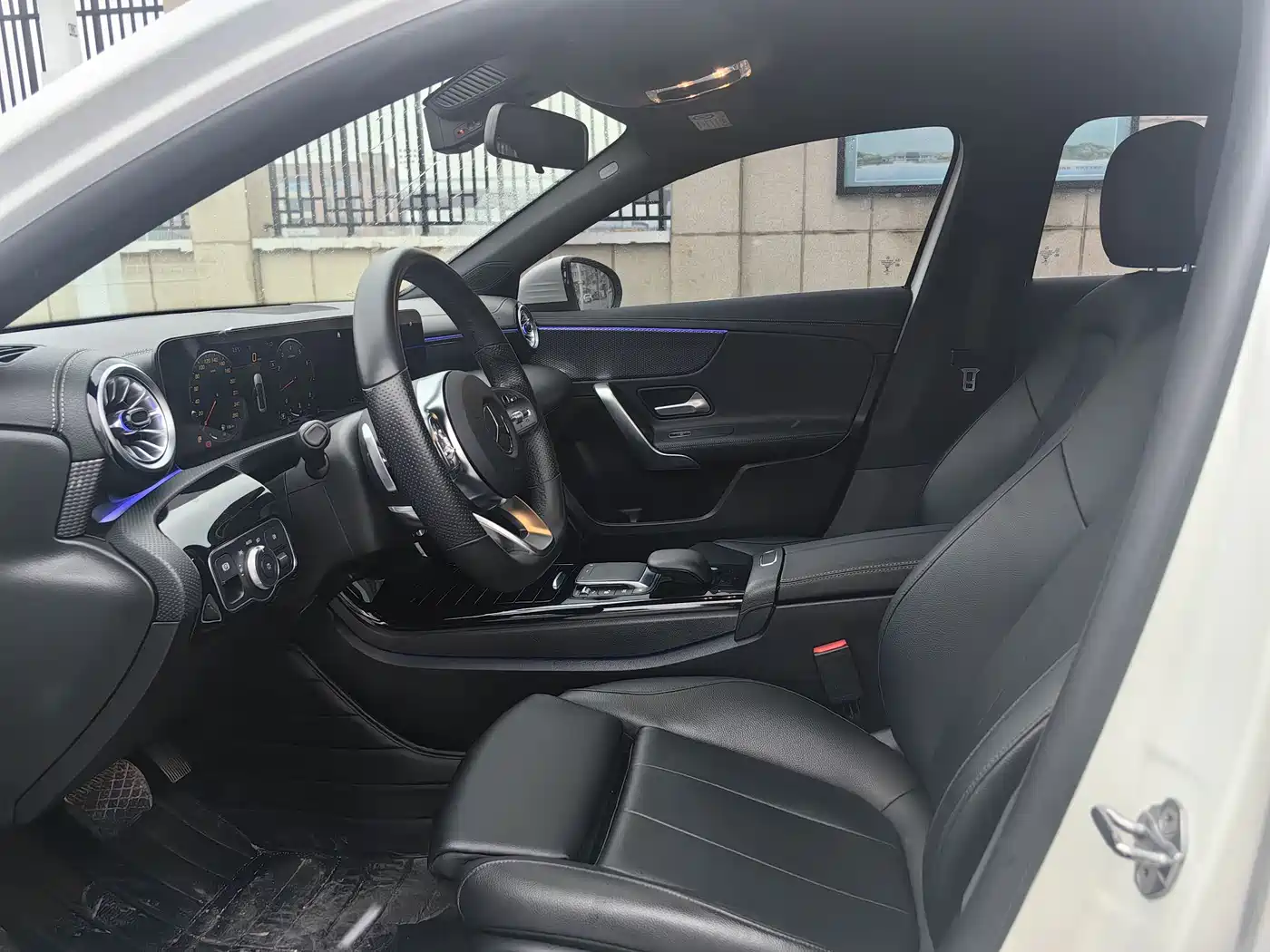 Mercedes-Benz A-Class 2022 A 200 L Sport Sedan Style фото 10
