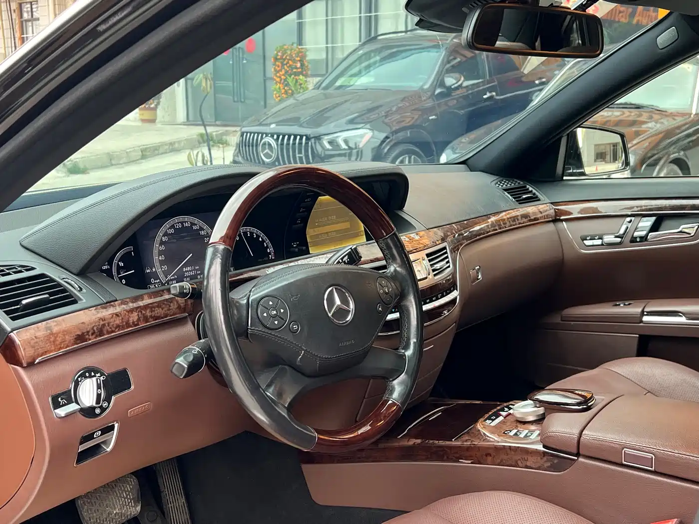 Mercedes-Benz S-Class 2011 S 350 L CGI фото 17