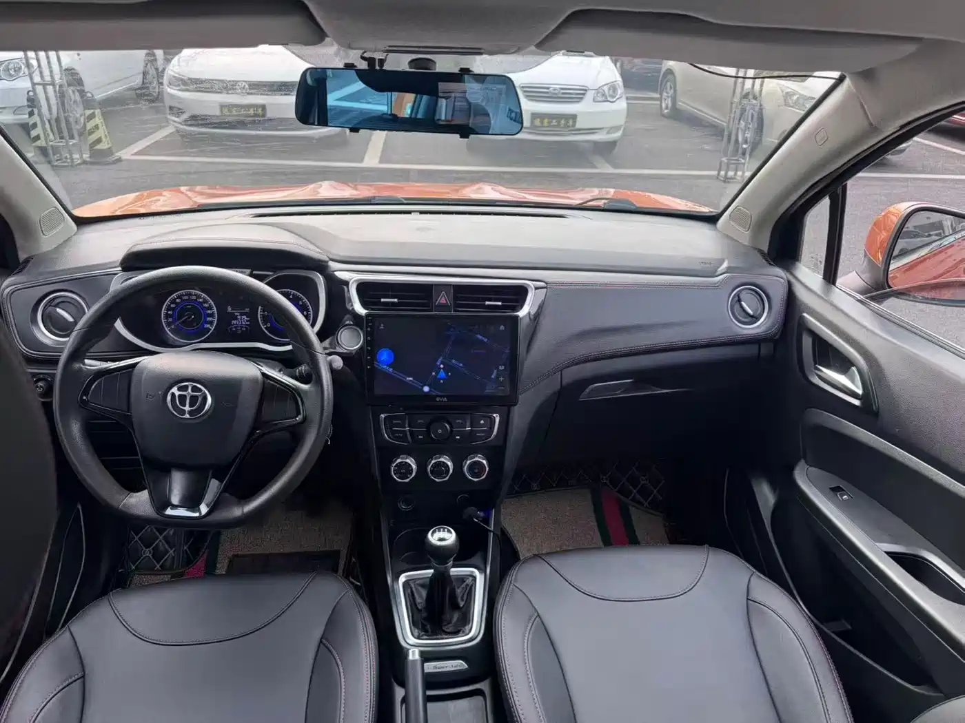 Фото 6 - Zhonghua V3