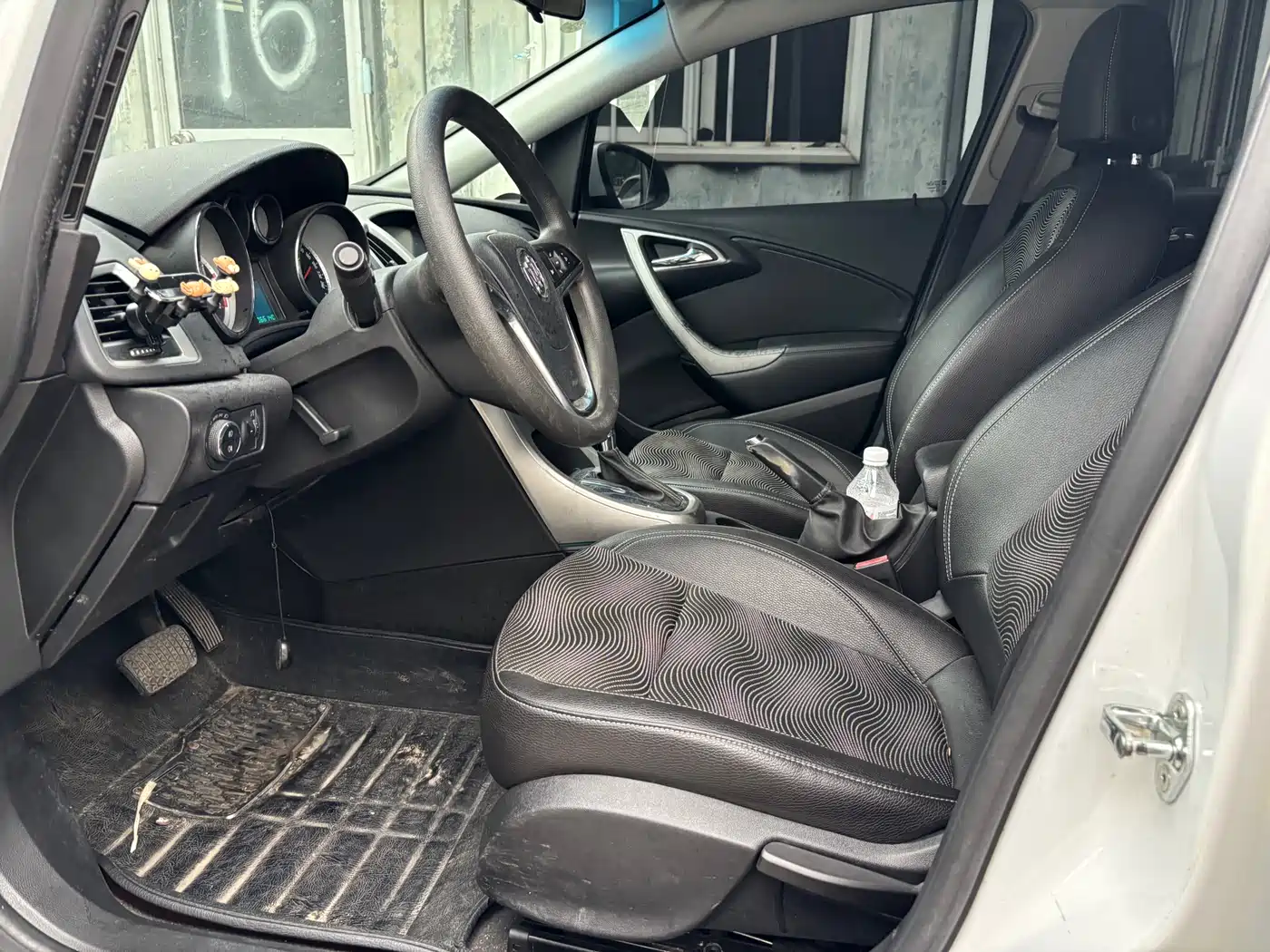 Photo 11 - Buick Excelle