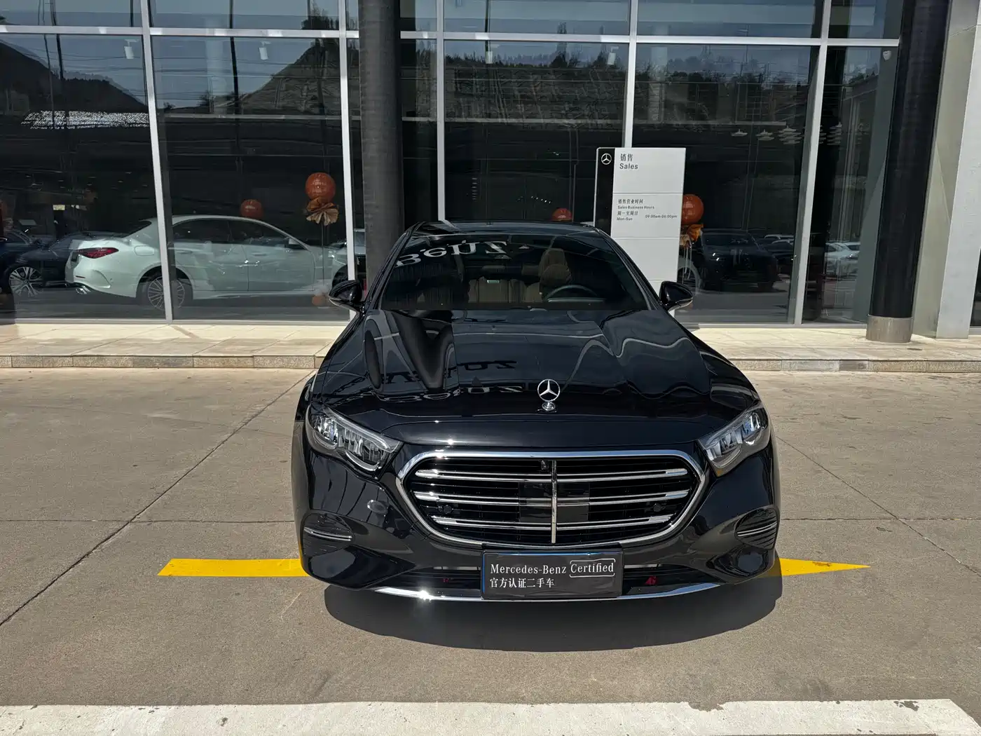 Mercedes-Benz E-Class 2025 E 300 L Fashion фото 2