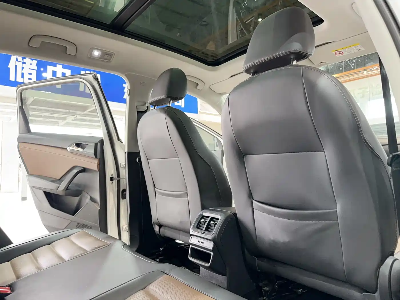 Volkswagen Tharu 2019 Model 280TSI 2WD Flagship Edition China VI фото 17