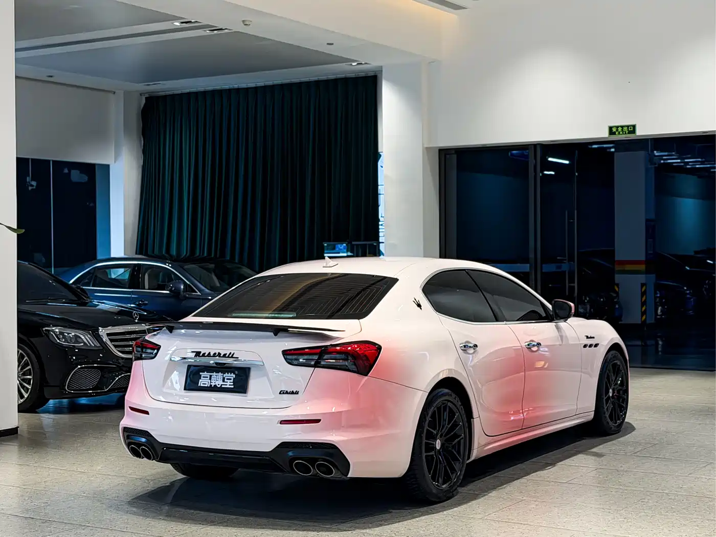 MASERATI GHIBLI