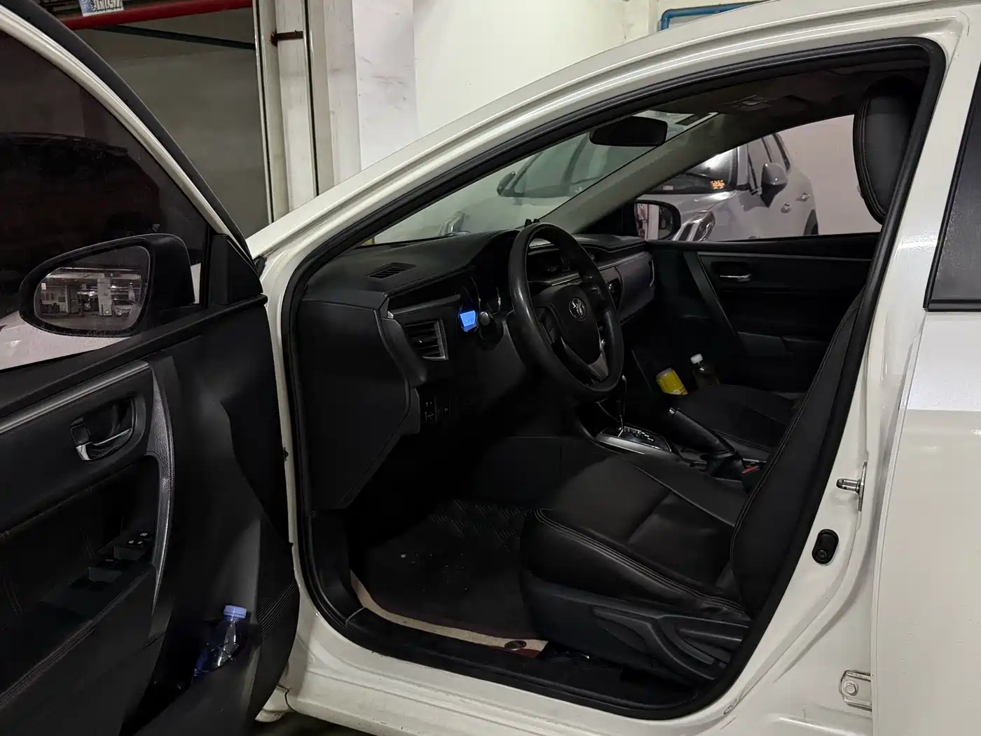 Toyota Levin 2014 1.6G CVT Elite Edition фото 3