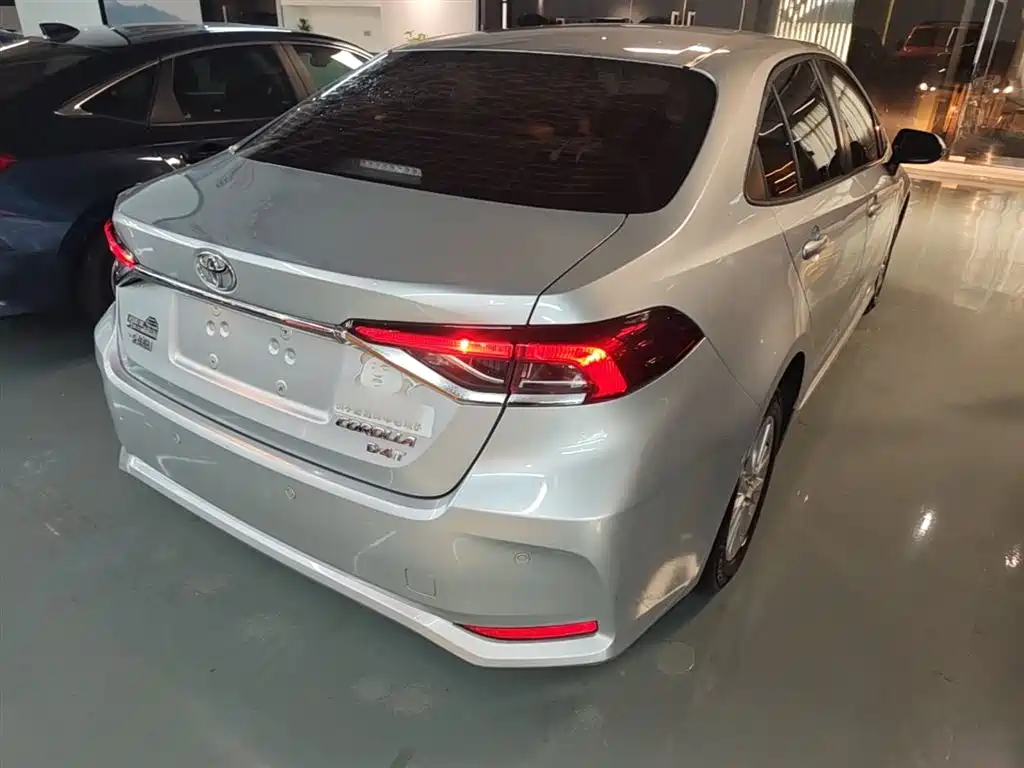 Toyota Corolla 2019 1.2T S-CVT GL-i Elite Edition фото 7