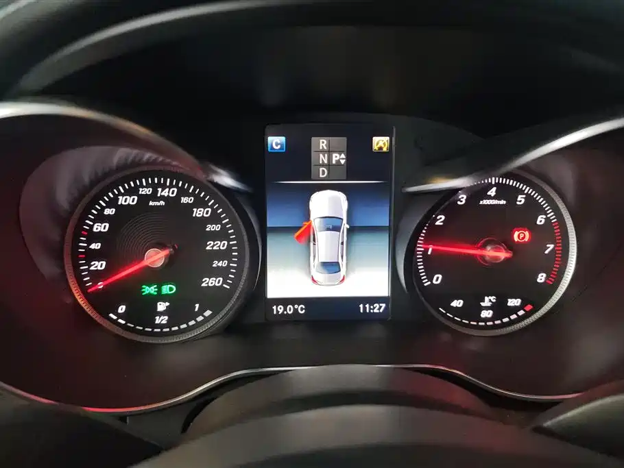 Mercedes-Benz C-Class 2018 C 180 L Fashion Sport Edition фото 14