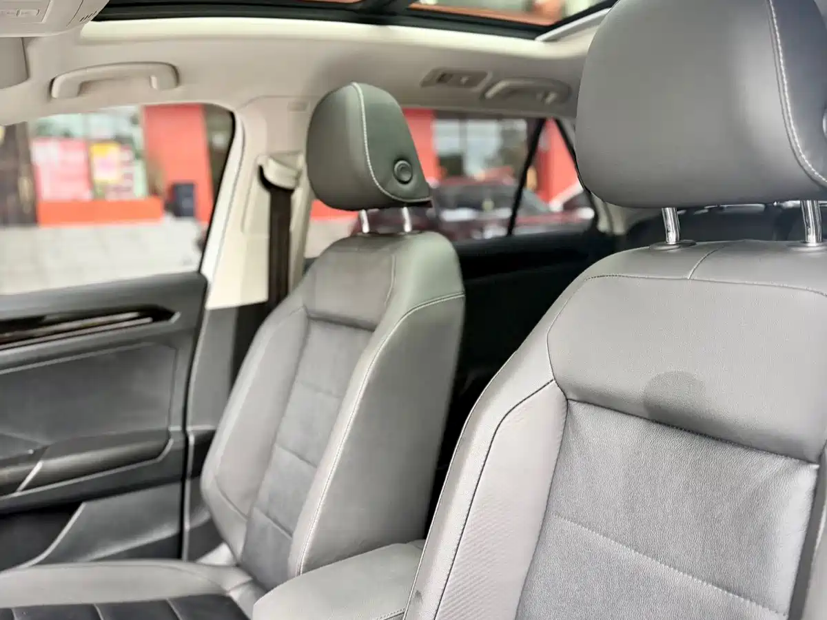 Volkswagen T-ROC 2022 280TSI DSG 2WD Comfort PLUS фото 18