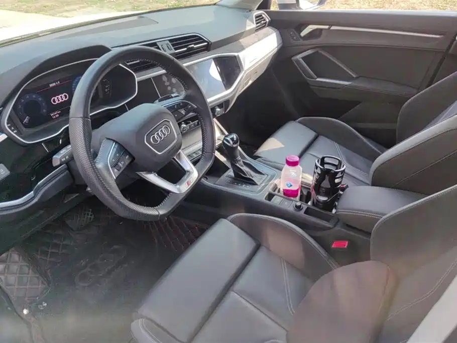 Audi Q3 Sportback 2020 40 TFSI Fashion фото 12