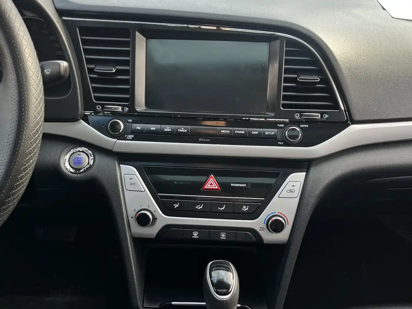Hyundai Elantra 2016 Model 1.6L Automatic Smart Elite фото 14