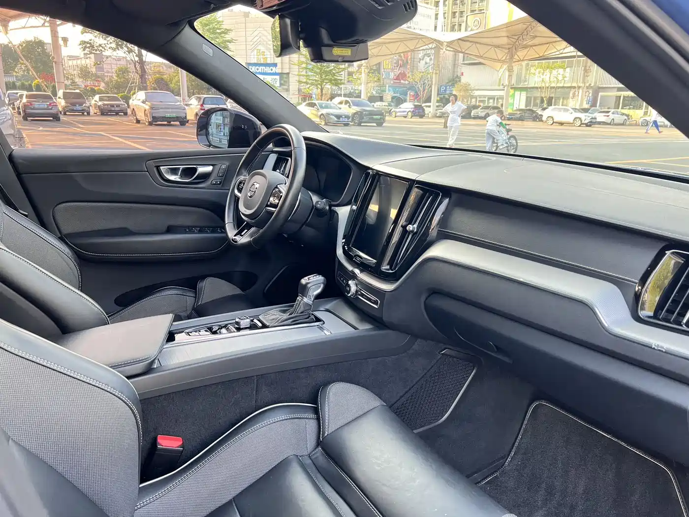 Фото 9 - Volvo XC60
