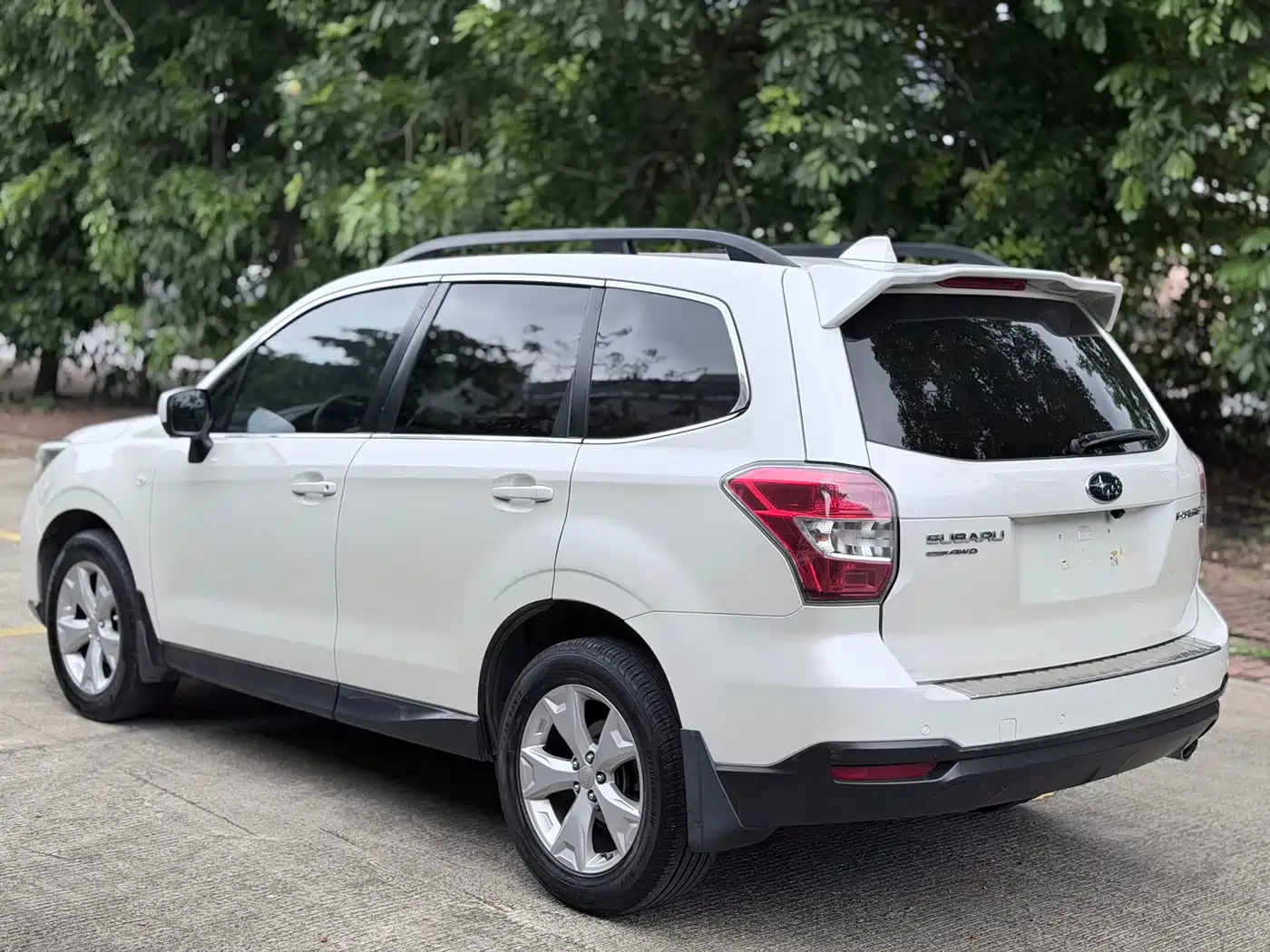 Subaru Forester 2014 2.5i Automatic Elite Edition фото 6